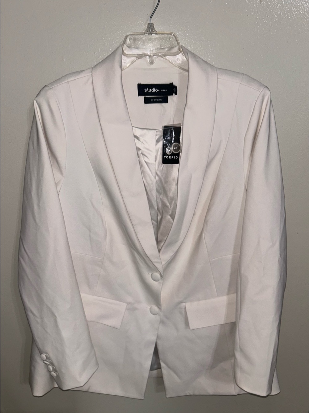 NEW Torrid Studio Pristine Ivory Refined Crepe Classic Long Line Blazer Size 1X